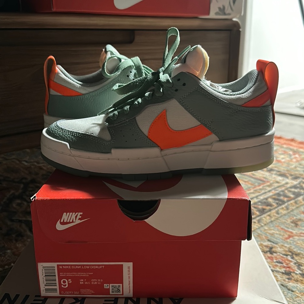 Brand New Womens Nike Dunk Low Disrupt